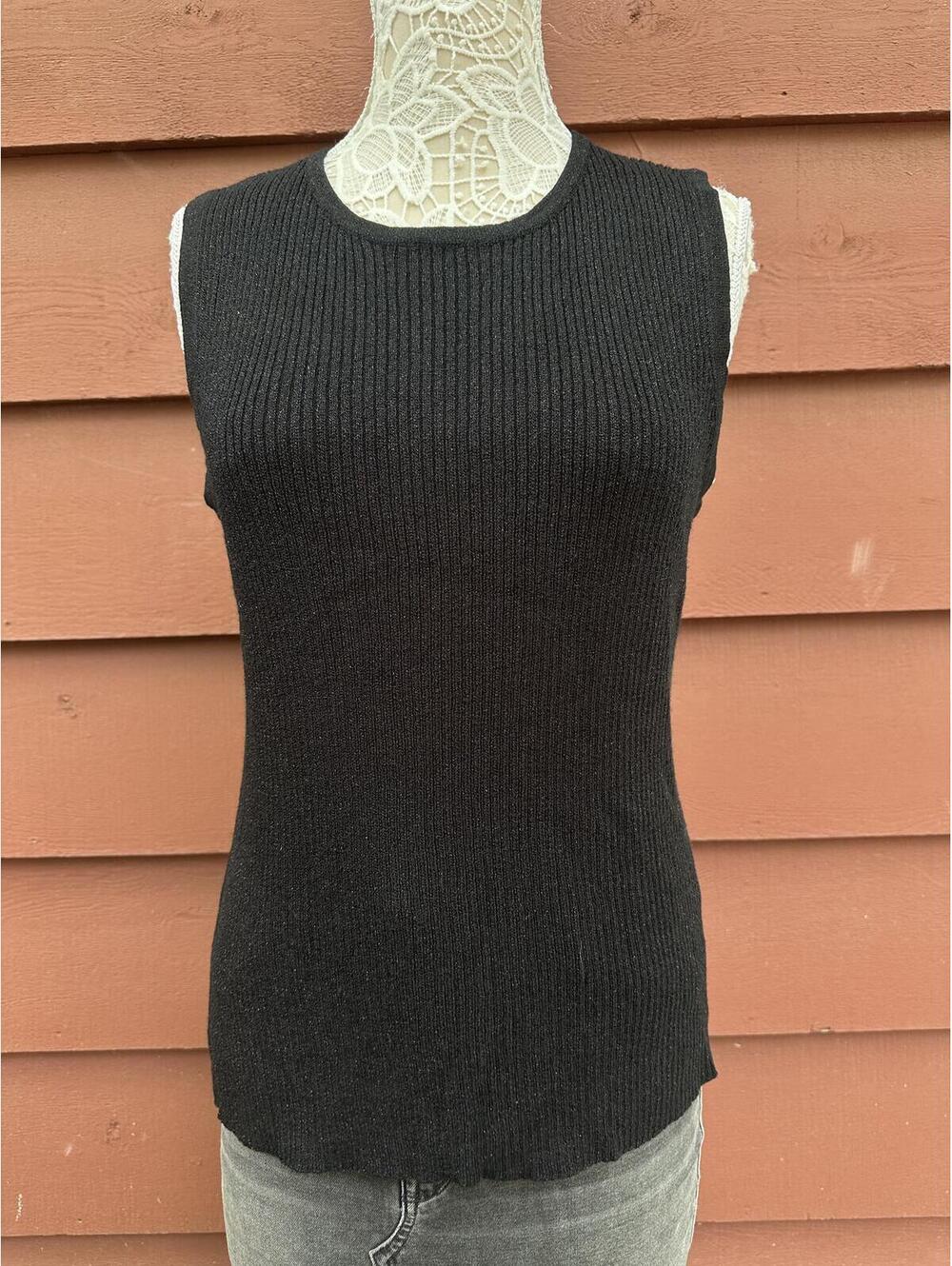 Working Classics Designs & Co Black Ribbed Knit Sleeveless Top